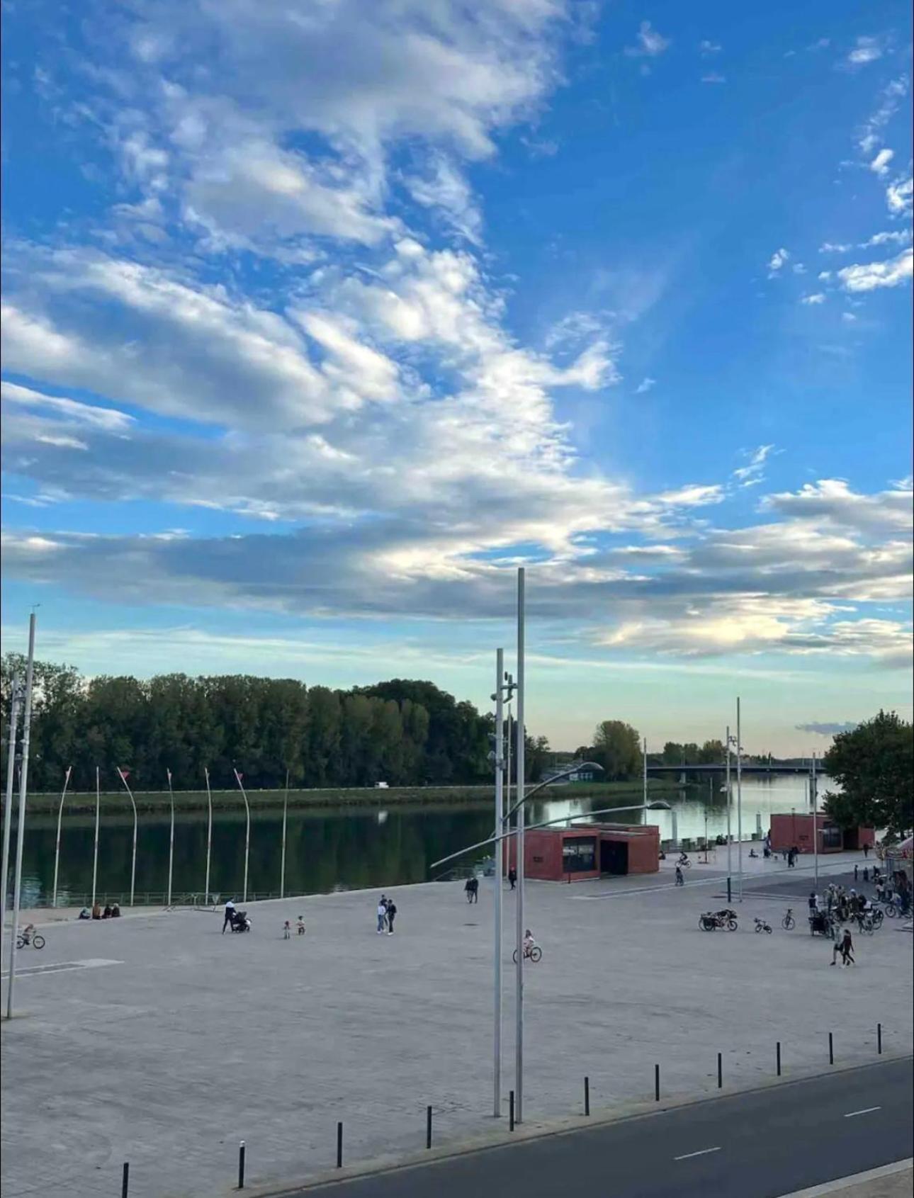 Les Rives De Saone - Balneotherapie Mâcon Esterno foto